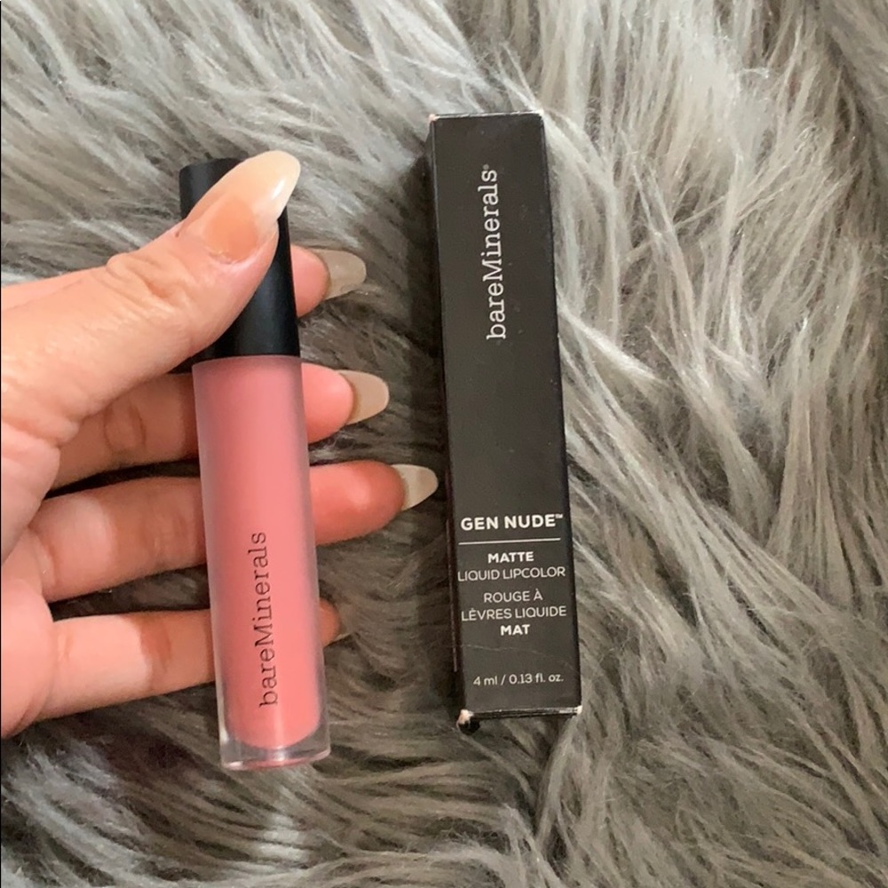 Lipstick matte